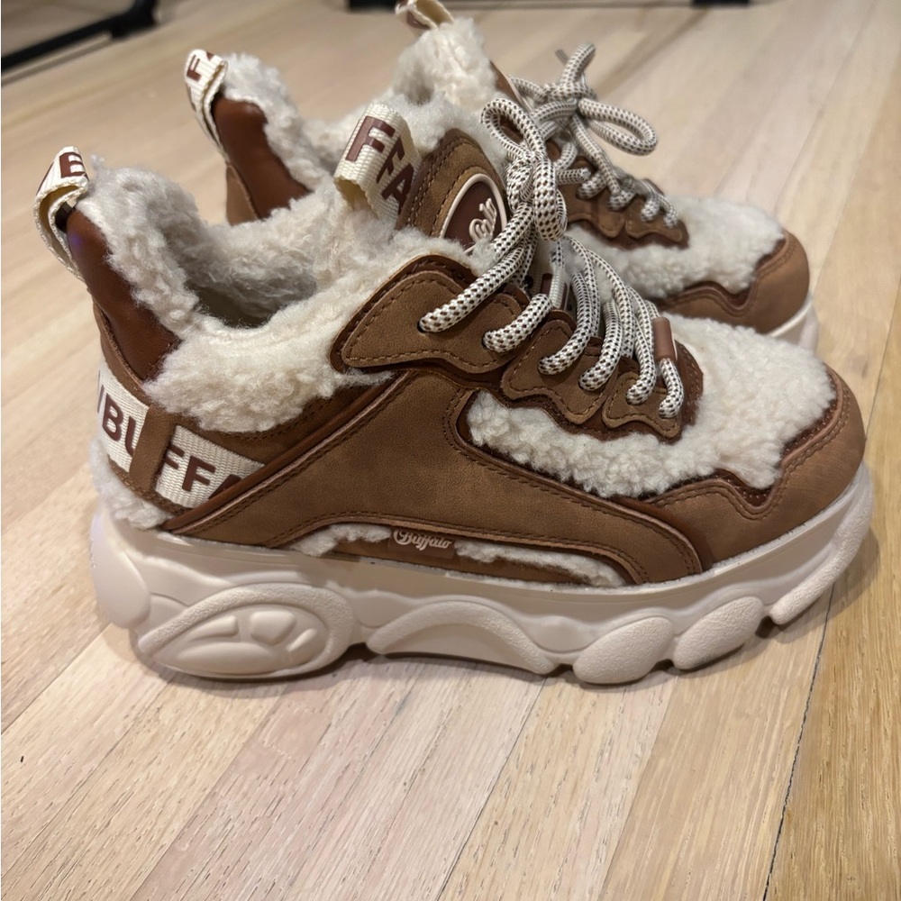 Buffalo CDL Chai Sneakers